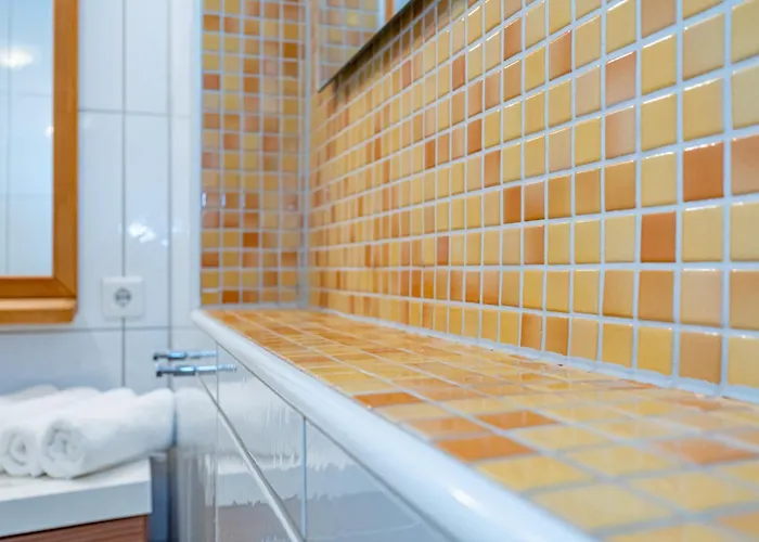 Elaine, App 24 Westerland